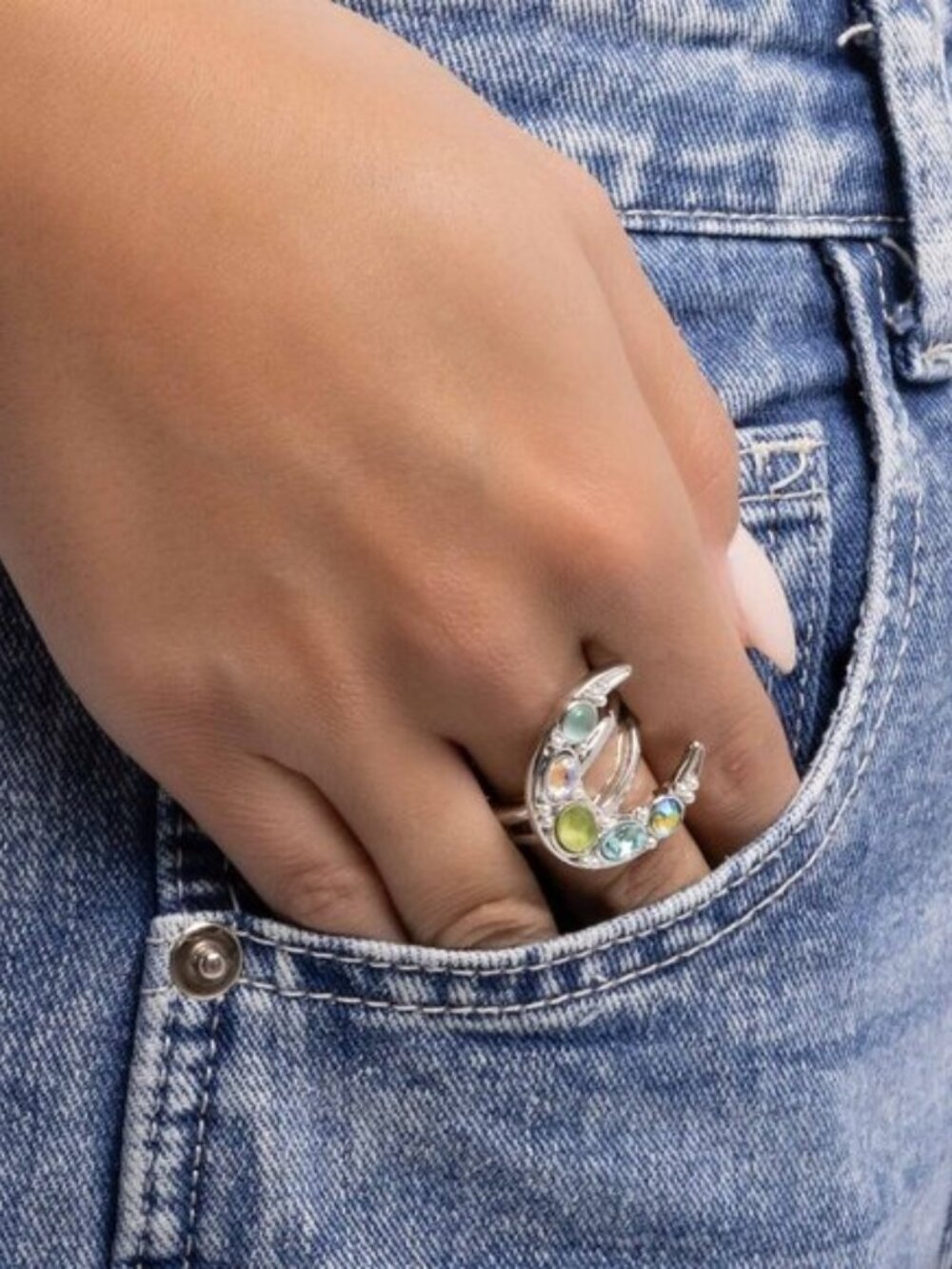 Paparazzi Jewelry Accessories - Lunar Leader - Green Ring - NEW!!!